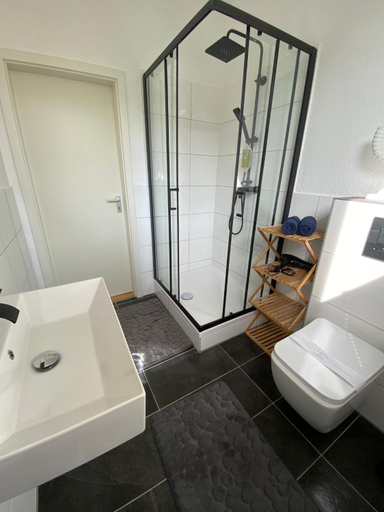 Bathroom 7
