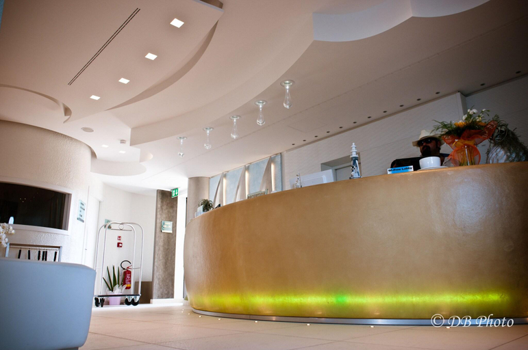 Public Area 3, Life Hotel, Macerata