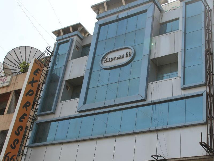 Exterior & Views 2, Hotel Express 66, Delhi