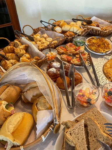 Food & Drinks 7