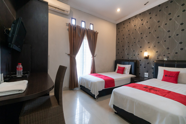 Bedroom 13