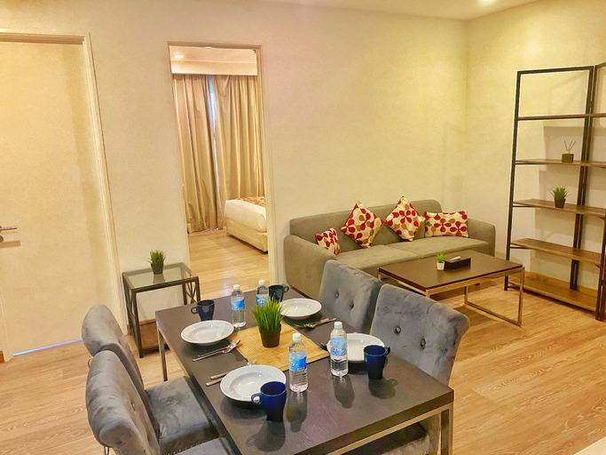 Dining Room 12
