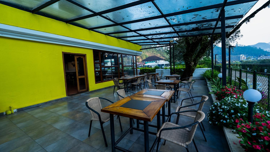Food & Drinks 5, Westwood Riverside Garden Resort, Idukki