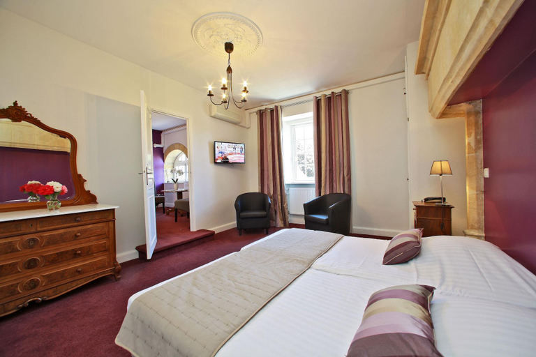 Bedroom 3, Hotel La Hoirie, Dordogne