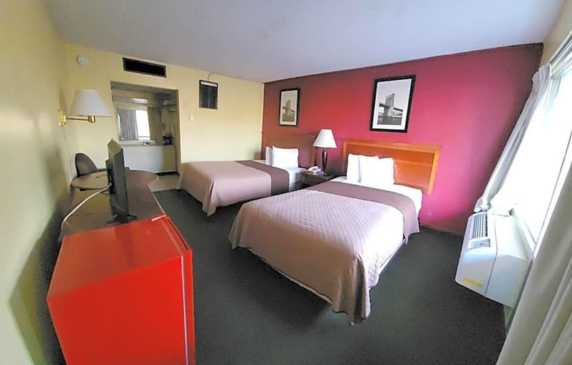 Bedroom 3, Hudson Valley Hotel & Conference Center FairBridge, Orange