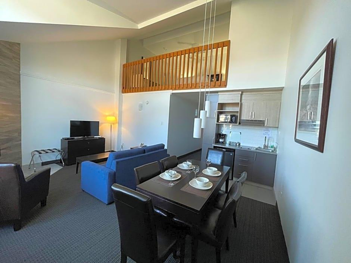 Public Area 2, Hotel Vacances Tremblant, Les Laurentides