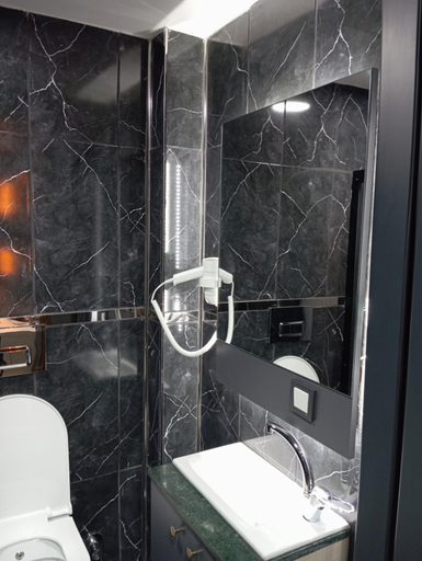 Bathroom 3, Bonita Boutique, Fatih