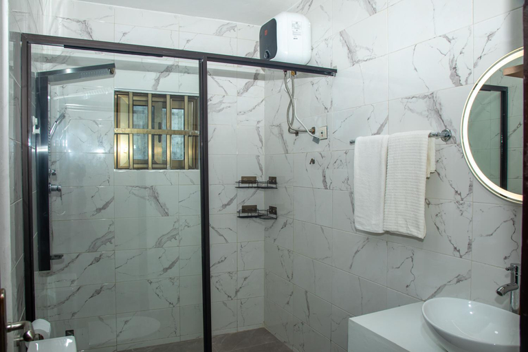 Others 4, Residences Inaya, Cotonou