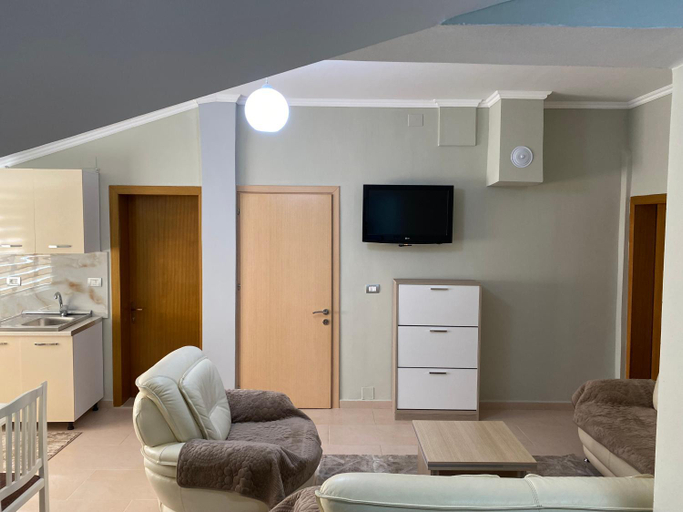 Others 3, Cozy GuestHome Korce, Korçës
