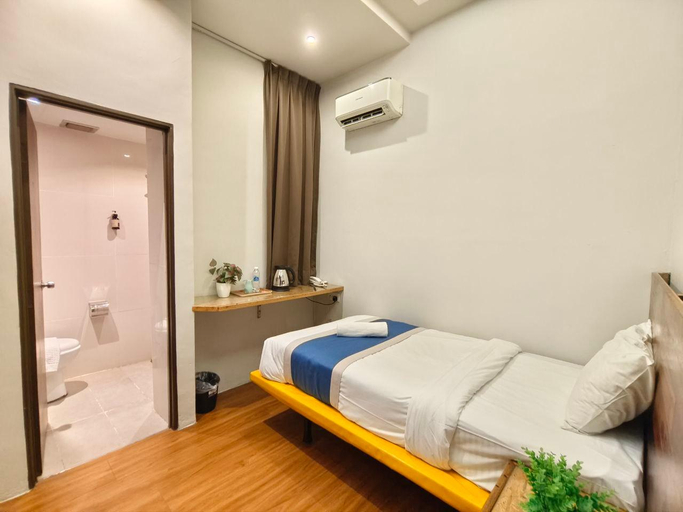 Bedroom 5
