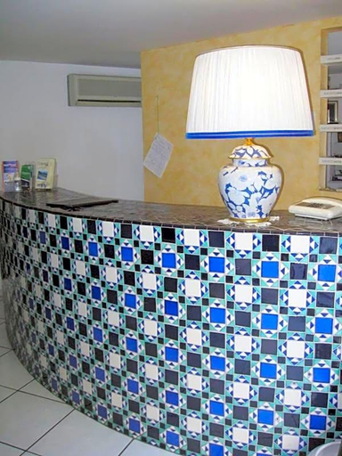 Bathroom 5, CAPORAL, Salerno