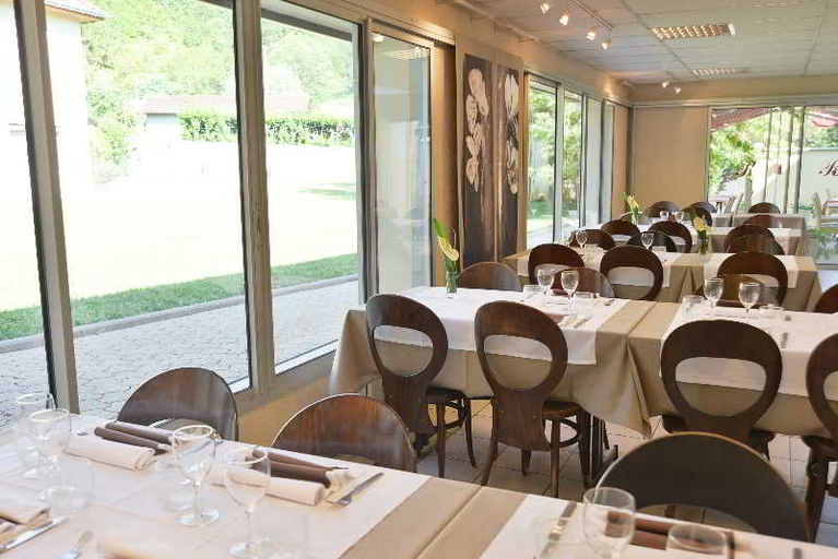 Food & Drinks, Hotel Rolland, Ain