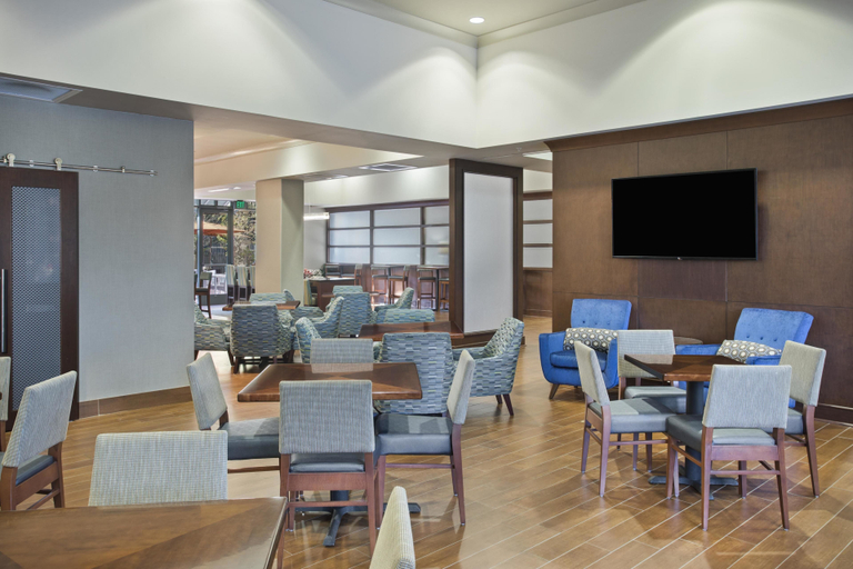 Food & Drinks 5, Hampton Inn & Suites Little Rock-Downtown, Pulaski