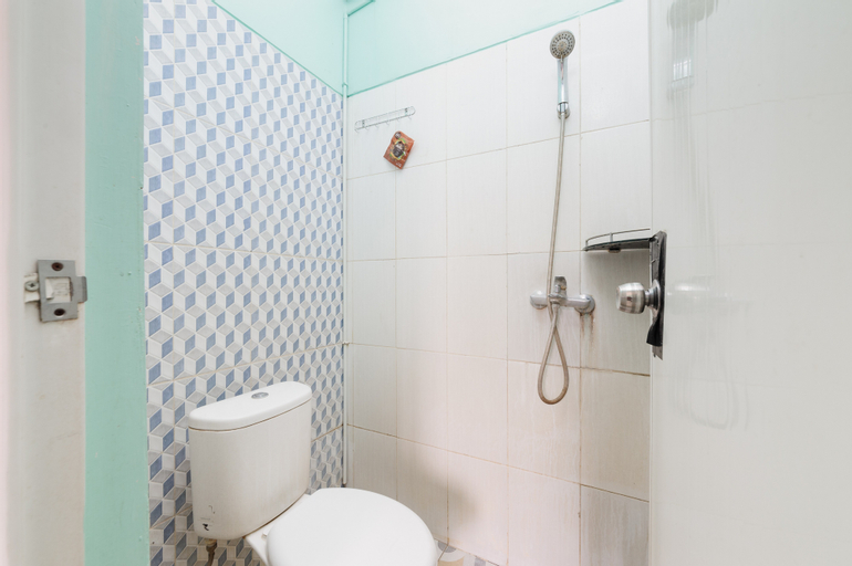 bathroom 7