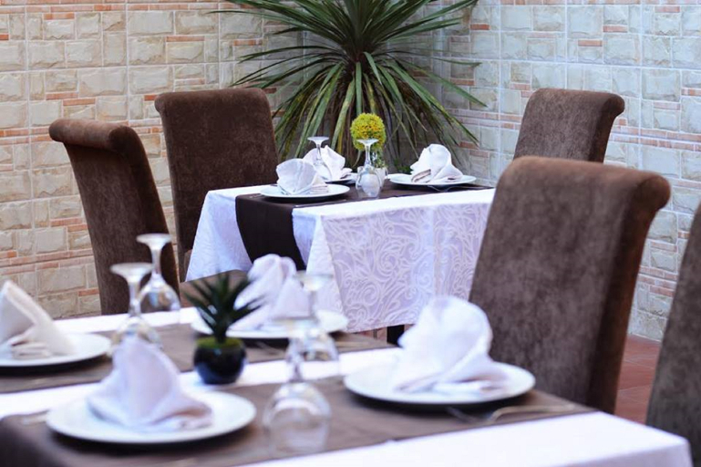Food & Drinks 5, Hotel Saray , Kouba