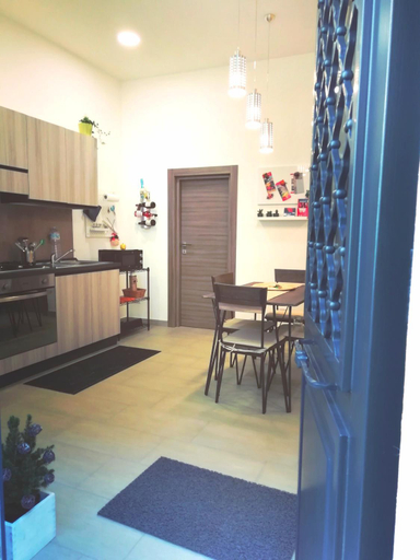 Others 5, Theatron Houses- Centro Storico, Catania