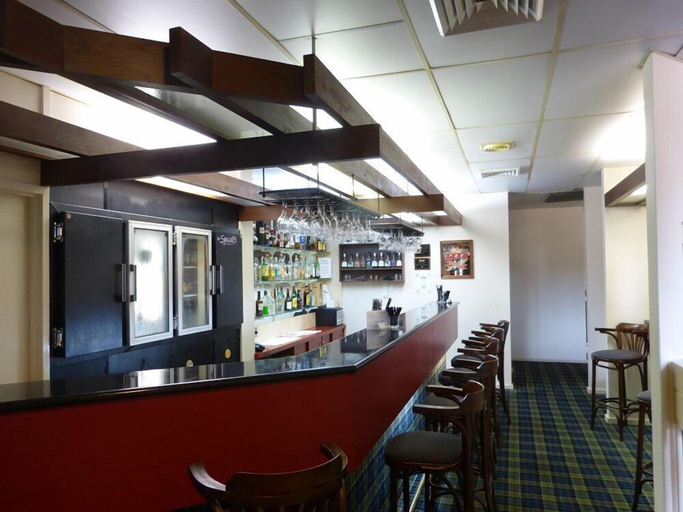 Food & Drinks 5, Reef Resort Motel, Mackay - Pt A