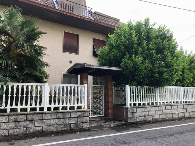 Exterior & Views 1, Apartment La Terrazza, Bergamo