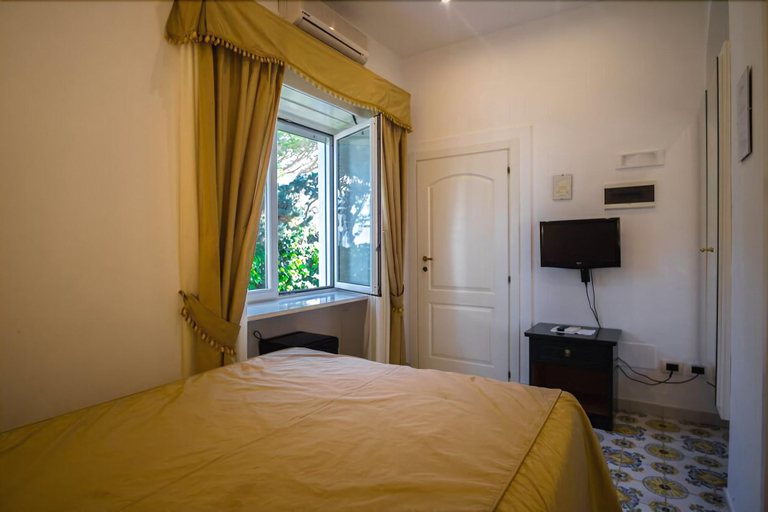 Bedroom 3, Il Sogno, Napoli