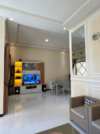 Others 5, Villa Akasia Batu, Malang