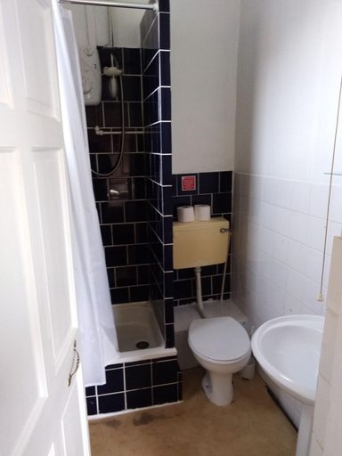 Bathroom 4, Seaview Hotel, Blackpool