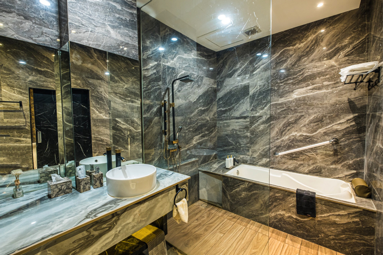 Bathroom 3