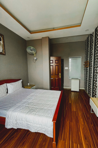 Bedroom 12
