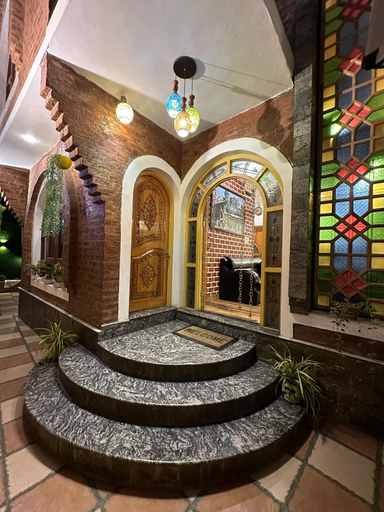 Others 5, Faizzy residency, Srinagar