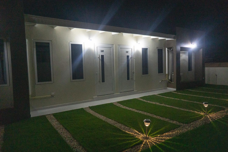 Exterior view 5, Pavia's Centerpoint Oasis