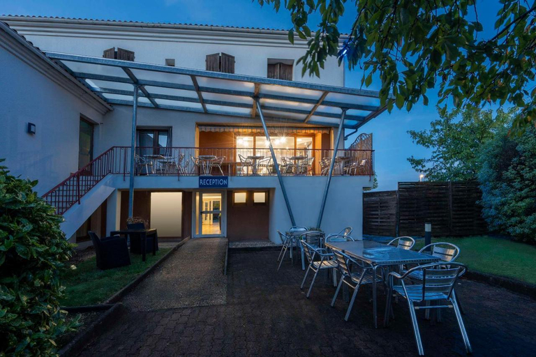 Exterior & Views, Sure Hotel by Best Western Saintes, Charente-Maritime