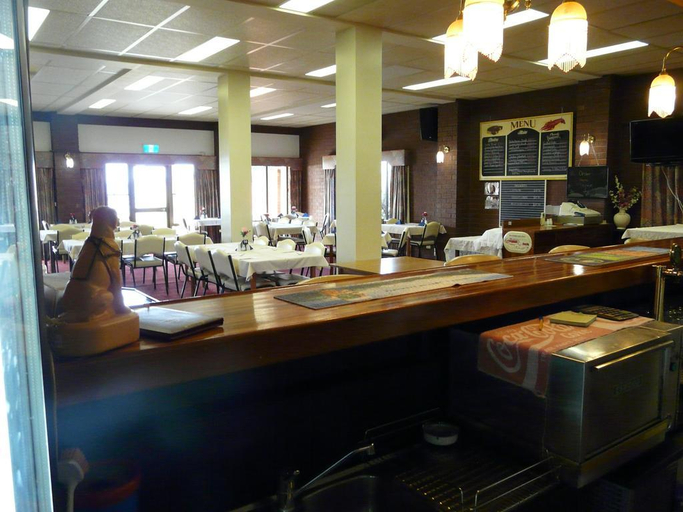 Food & Drinks 5, The Waterloo Hotel, Glamorgan-Spring Bay