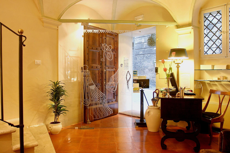 Public Area, Campo Regio Relais, Siena