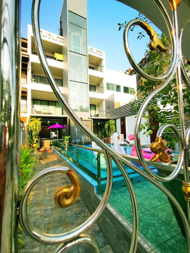 Exterior & Views 3, Beach Gallery House, Pattaya