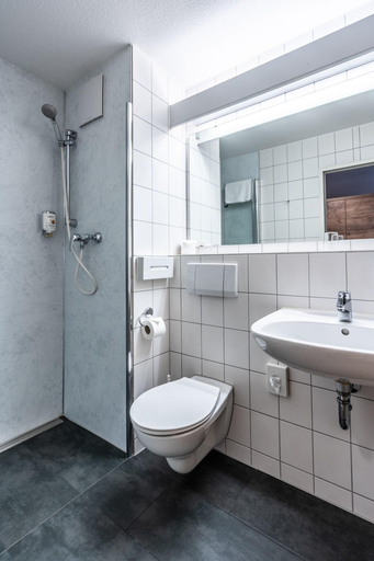 Bathroom 3, Frankenberg, Mittelsachsen
