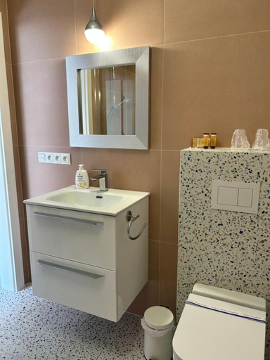 Bathroom 9