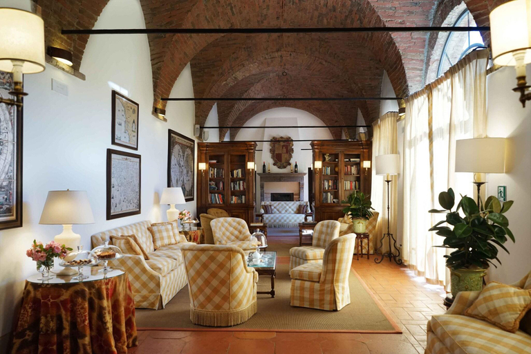 Public Area, Castello Banfi, Siena