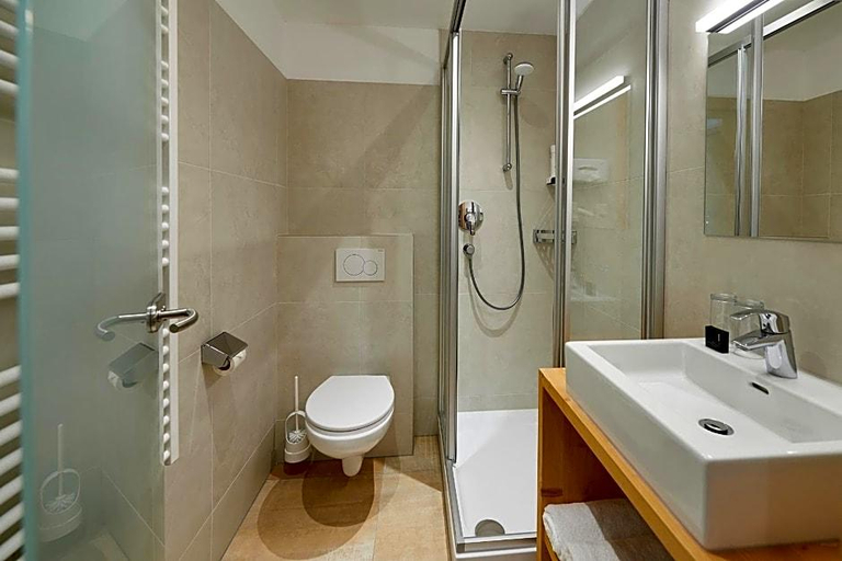 Bathroom 4, Sonnhof, Zell am See