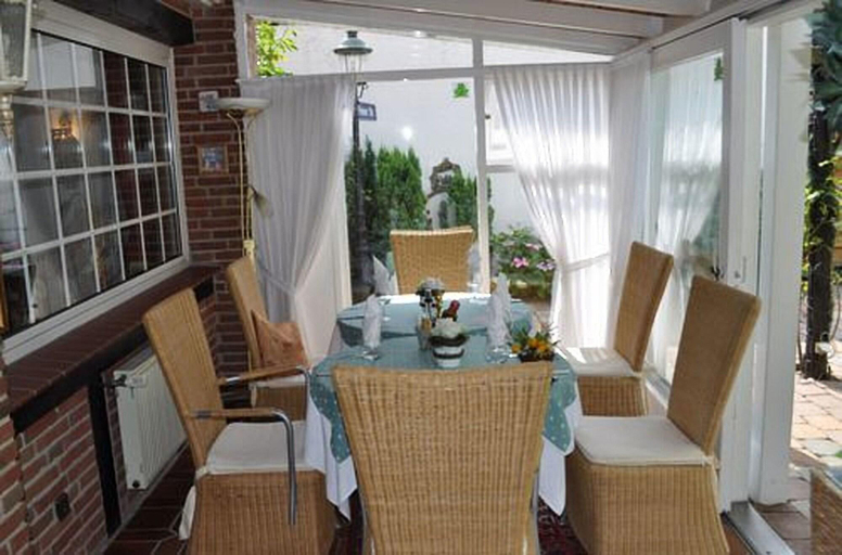 Public Area, Hotel & Restaurant Bei Holzchen, Region Hannover