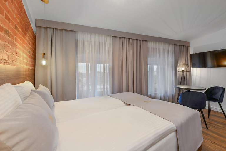 Bedroom 26