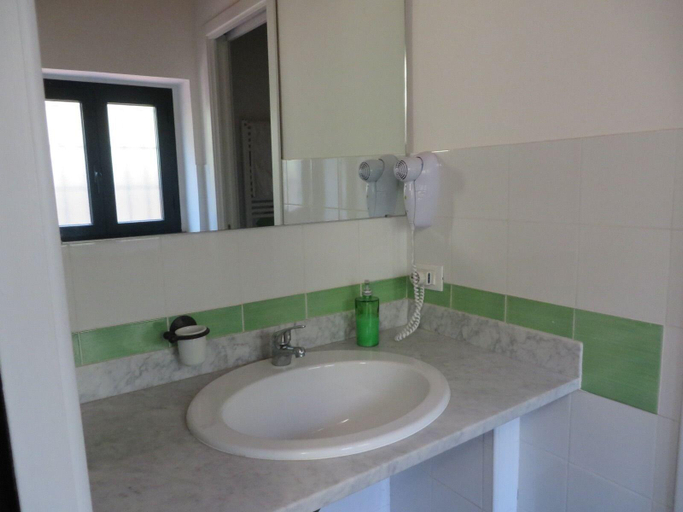 Bathroom 4, Agriturismo Le Case del Merlo, Catania