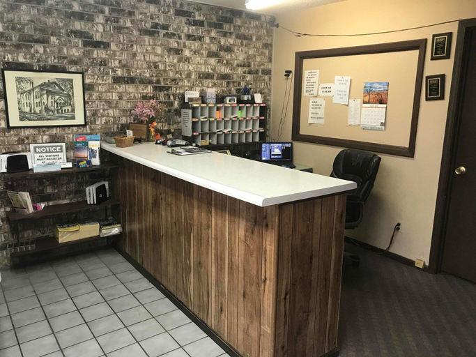 Public Area 2, Budget Host Village Inn, Adair