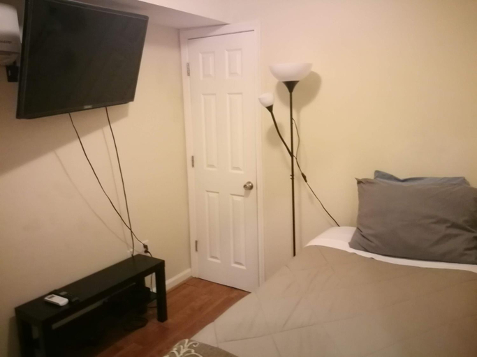 Bedroom 2, Most Economical Room in Center Washington DC, Washington D.C.