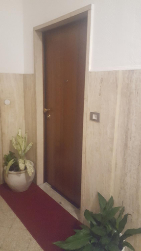 Others 3, Nuvola B&B, Milano