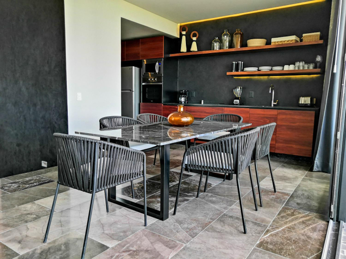 Dining Room 12