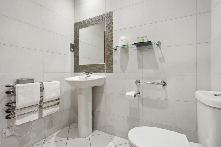Bathroom 3, The Burnside Park Owners Club, Cumbria