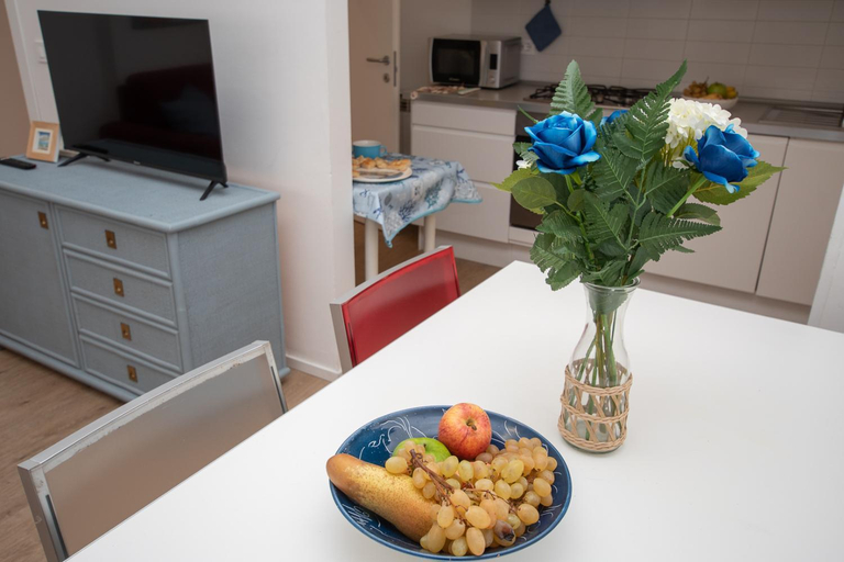 Food & Drinks 5, Appartamento di 65 mq. a 50 metri dal mare, Savona