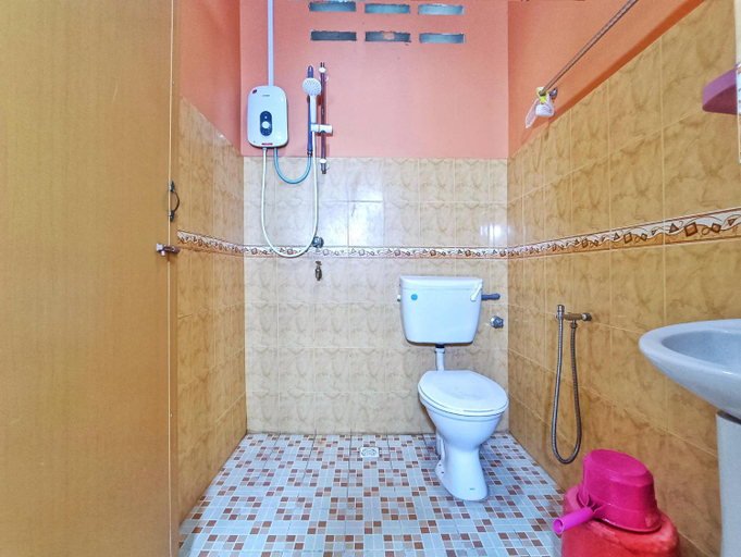 Bathroom 4, Chalet Yunie, Marang
