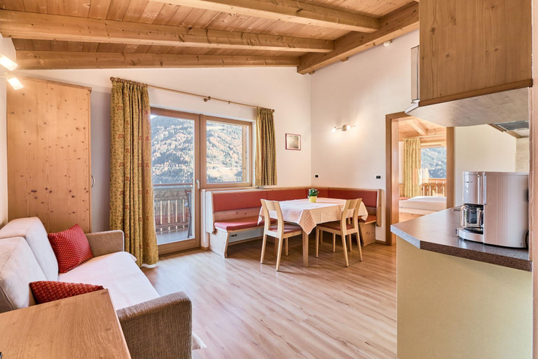 Bedroom 2, Schiestl Hof, Bolzano