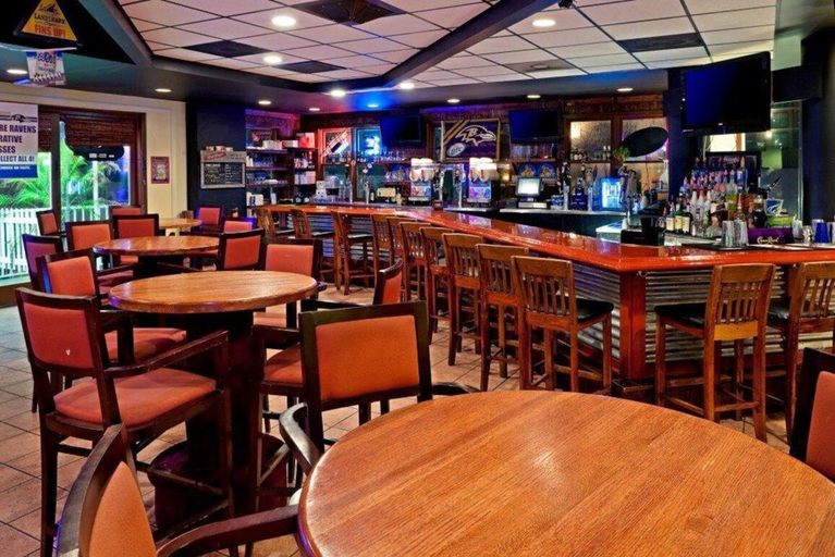 Food & Drinks 5, Paradise Plaza Inn, Worcester