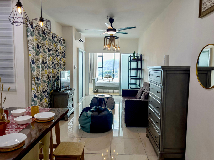 Dining Room 7